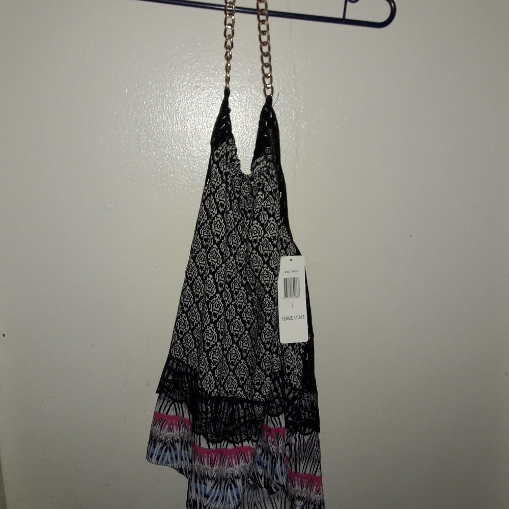 Small Halter Top with gold chain by Mqueenie